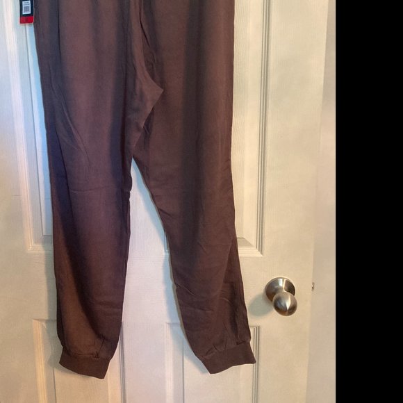 Soft Fabric Jogger Style Pants - NWT - Picture 5 of 10